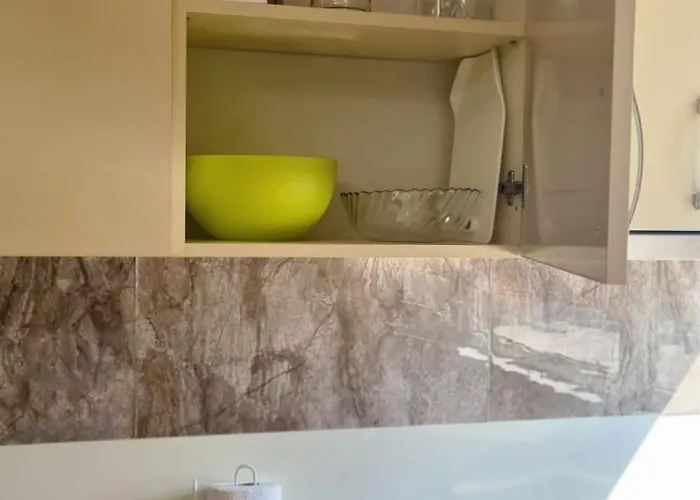 Apartment Green Room Warna